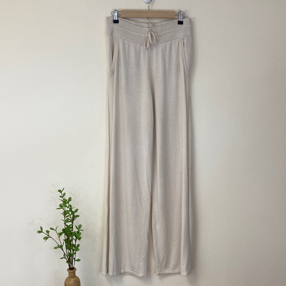 lululemon athletica Pants - Lululemon Athletica khaki high rise, wide leg, knit pants, 8